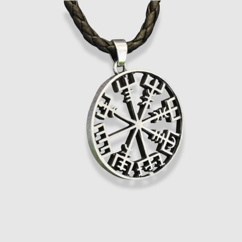 VEGVÍSIR COMPASS PENDANT NECKLACE